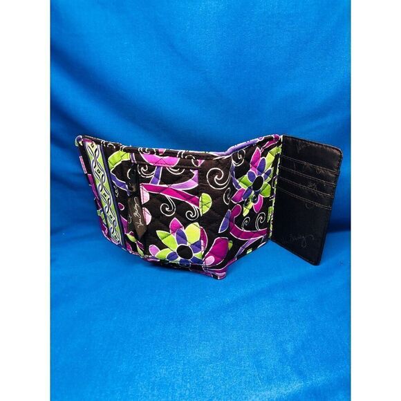 Verá Bradley 4x5” fabric multicolored wallet - Picture 5 of 5
